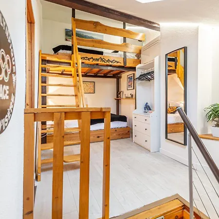 Apartment Et Castle Annecy