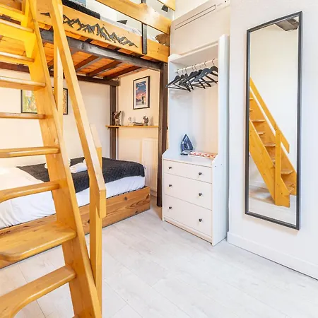 Et Castle Apartment Annecy